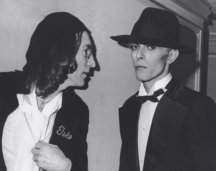 John Lennon e David Bowie Grammy Awards 1975