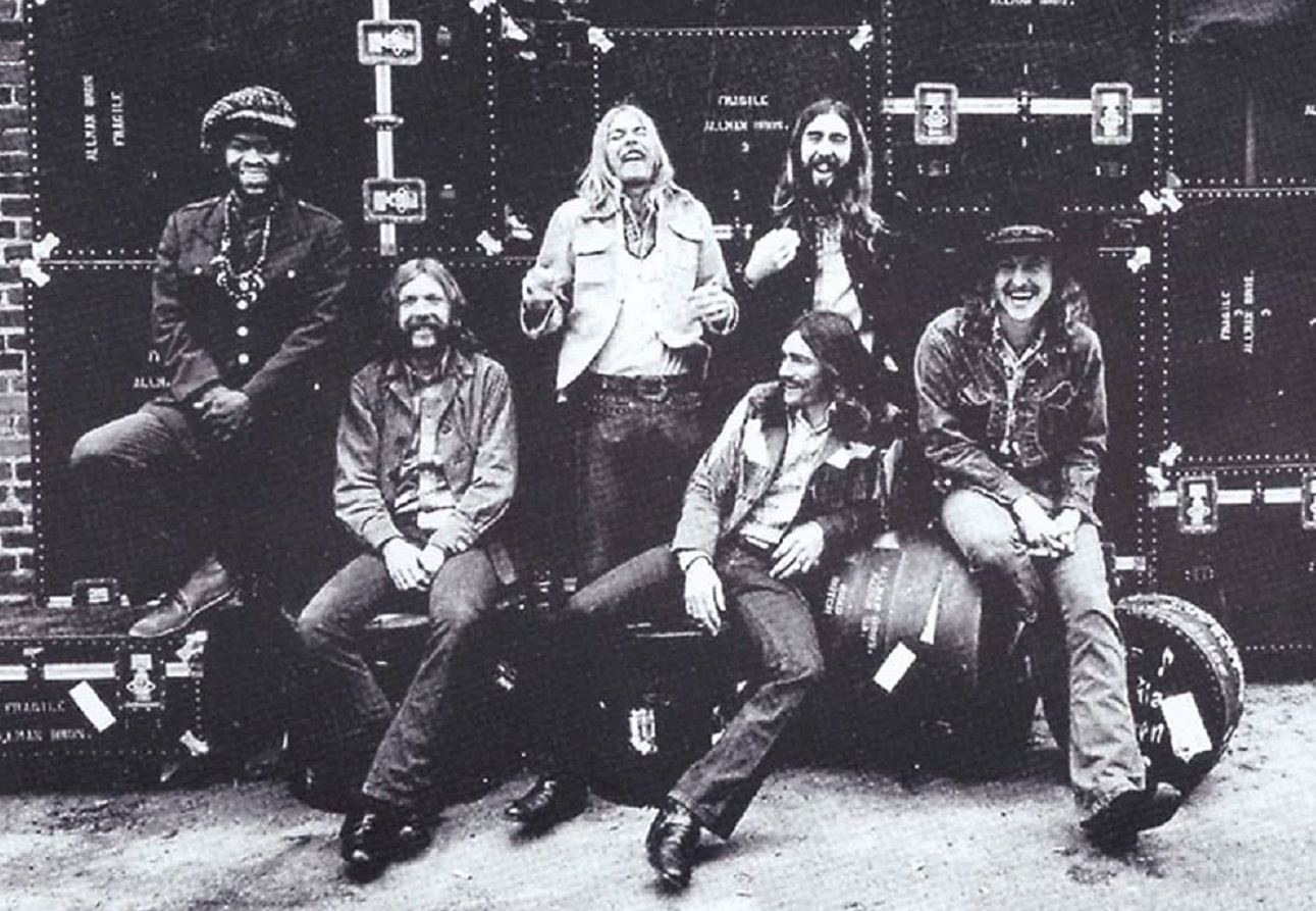 La copertina di At Fillmore East