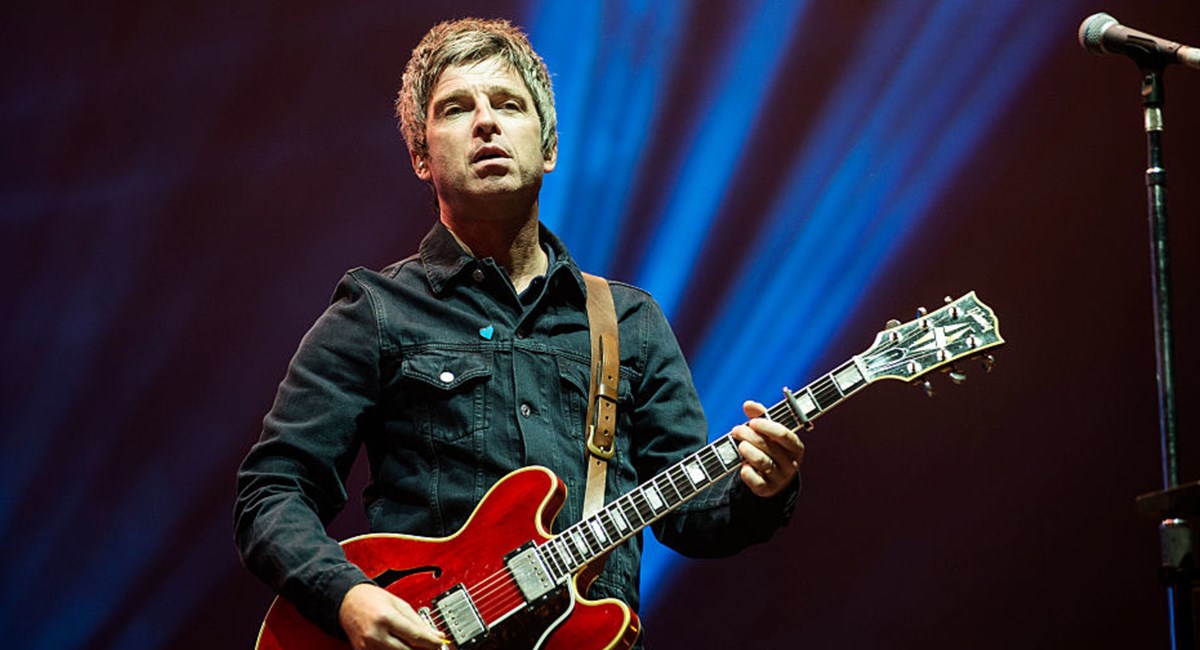 Noel Gallagher e la sua Gibson.