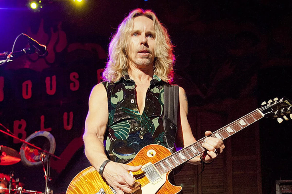 Il chitarrista americano Tommy Shaw