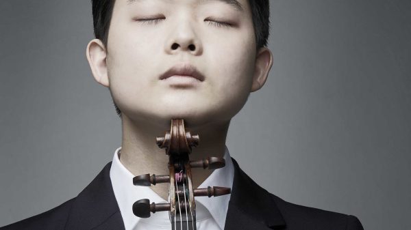 Il violinista coreano Nurie Chung