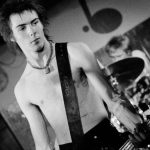 Il bassista Sid Vicious